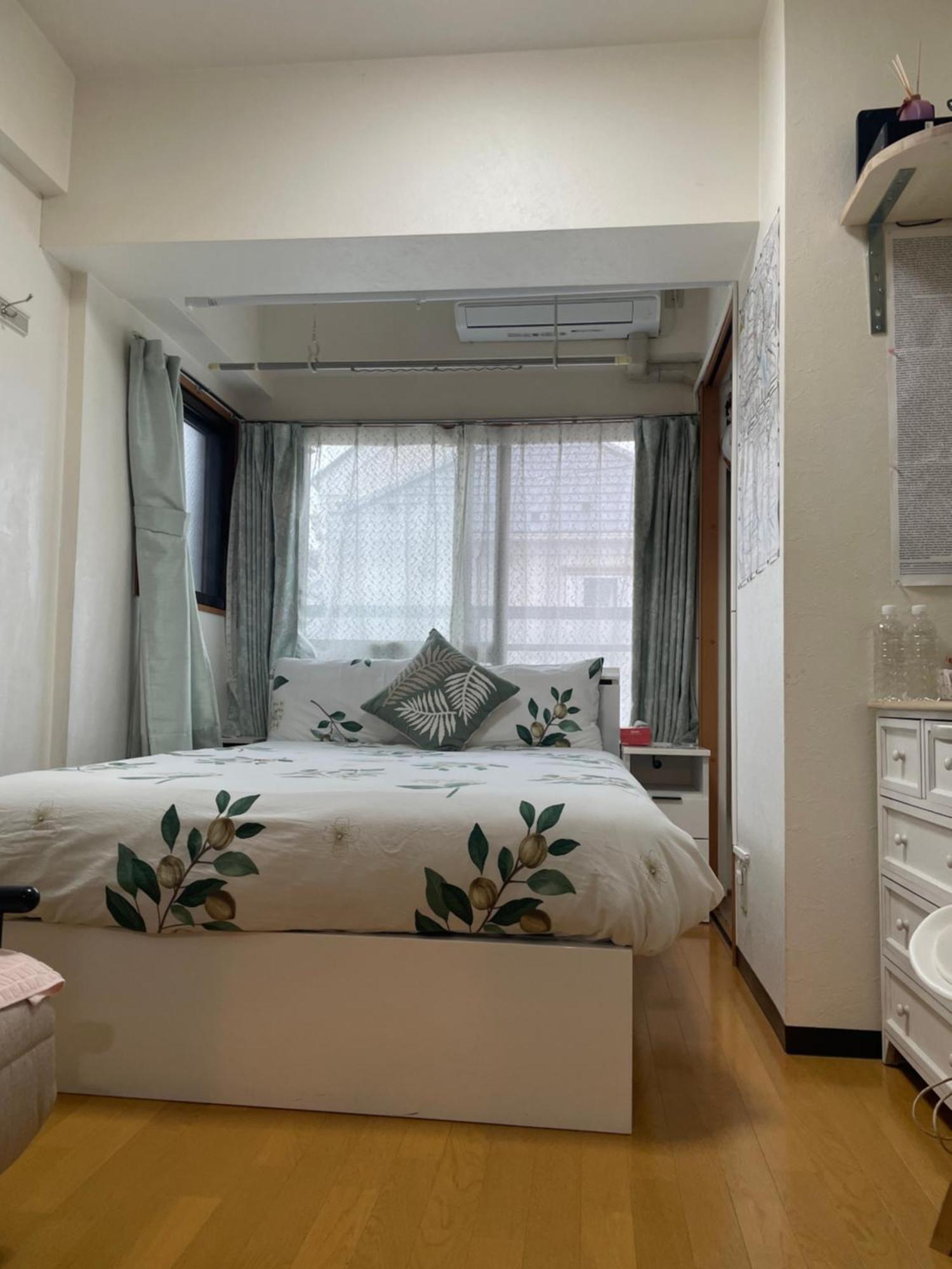 新宿安靜の家-A Quiet Home In Shinjuku - A 26 Square Meter Double Bed Room That Feels Like Home Tóquio Exterior foto